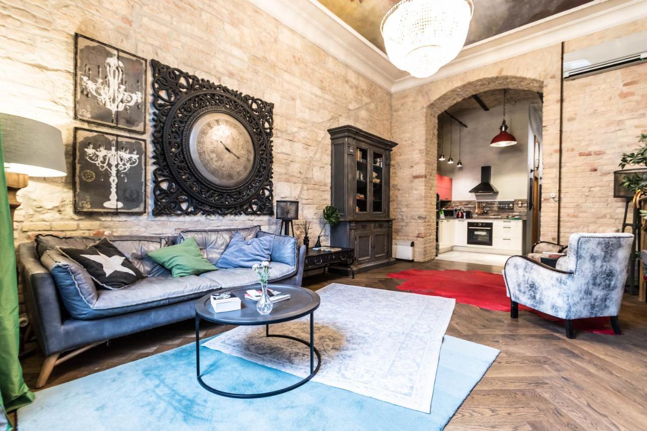 Castle Downtown Apartment Budapest Ngoại thất bức ảnh